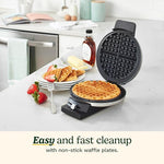 Round Classic Waffle Maker, Brushed Stainless,Silver