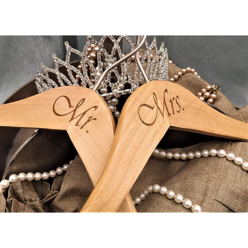 Mrmrs20017Eng Bridal Hanger Set, Natural Wood Hangers Engraved With (Mr. And Mrs